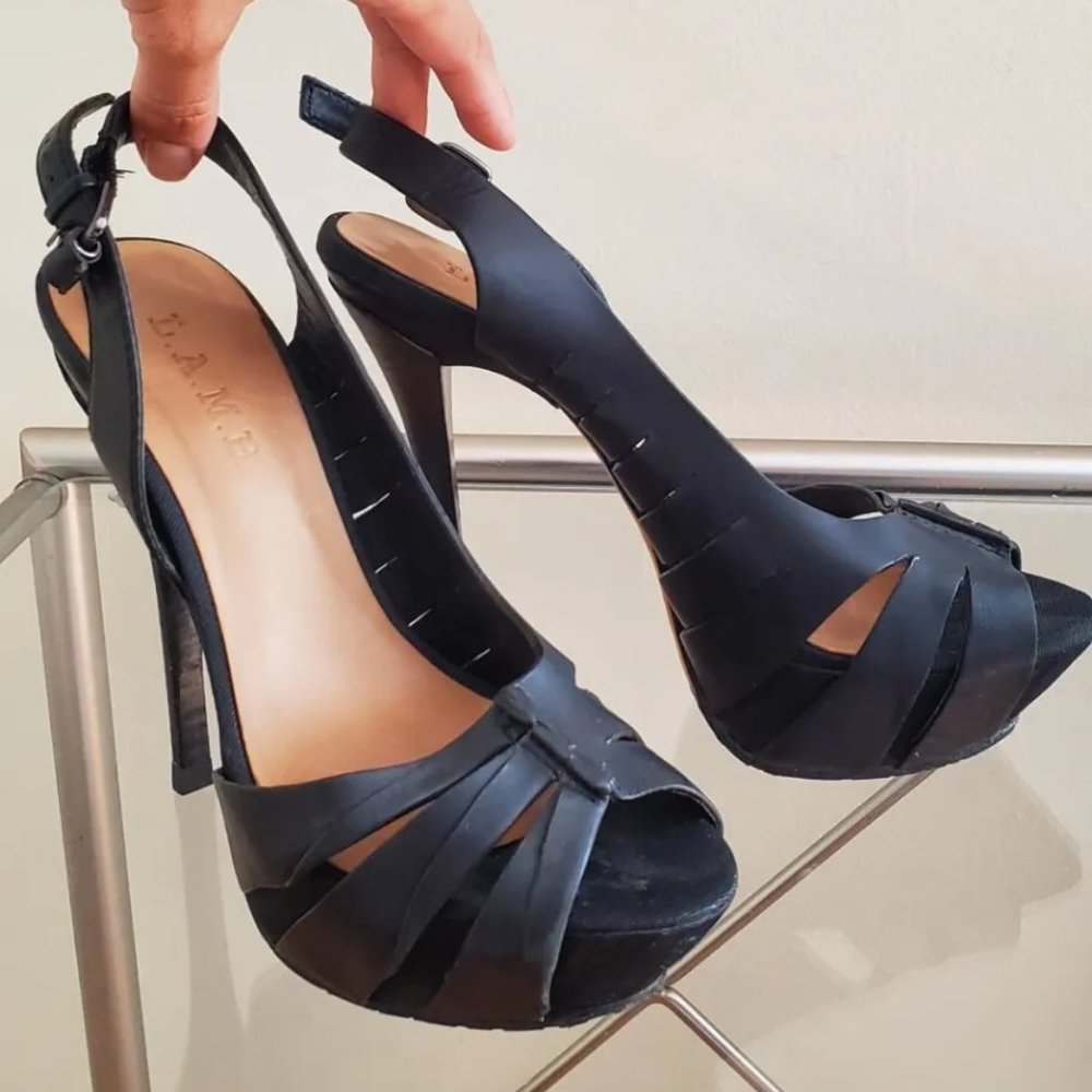 l.a.m.b. by gwen stefani Sling back Platform Sandals Size US 7.5 / 8